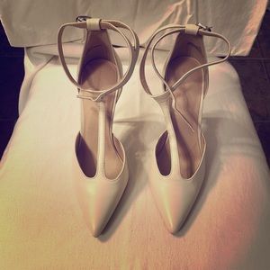 Something Navy Heels sz4